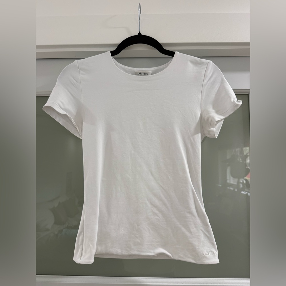 Aritzia White Short Sleeve Contour Crew Tee